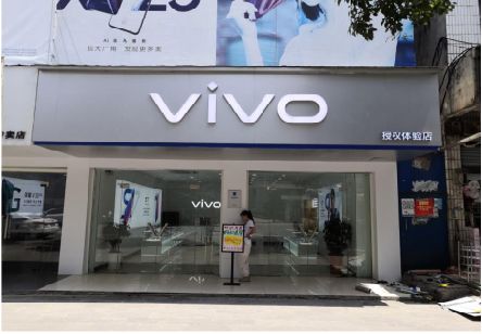 禄丰}做一个门店面广告招牌需要多少钱？