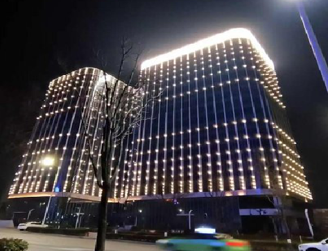 禄丰亮化工程安装注意事项。